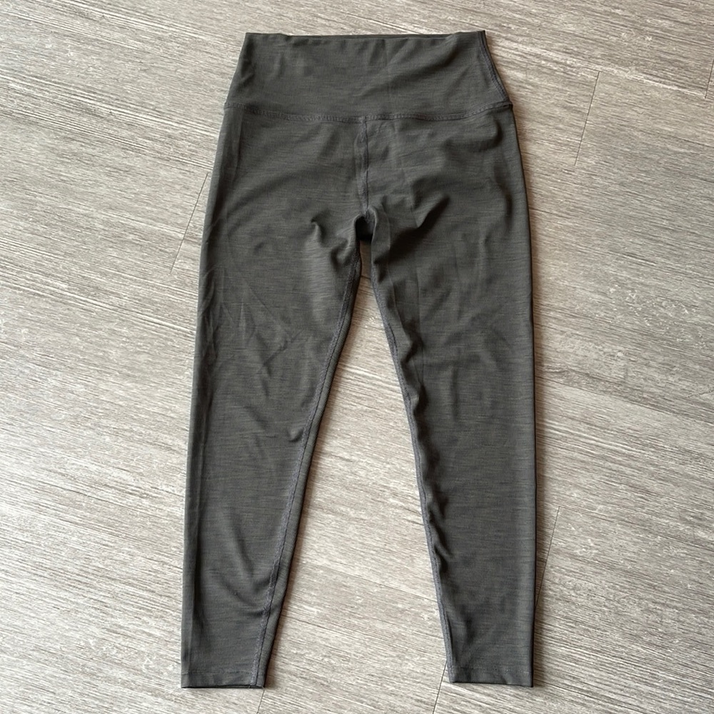 Beyond Yoga Gray Ribbed High Waisted Midi Leggings